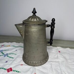 Antique Rome Mfg Co Metal Coffee Pot Wood Handle Rome NY USA 6 Primitive Rustic